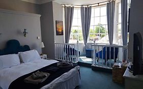 The Ilchester Arms Hotel